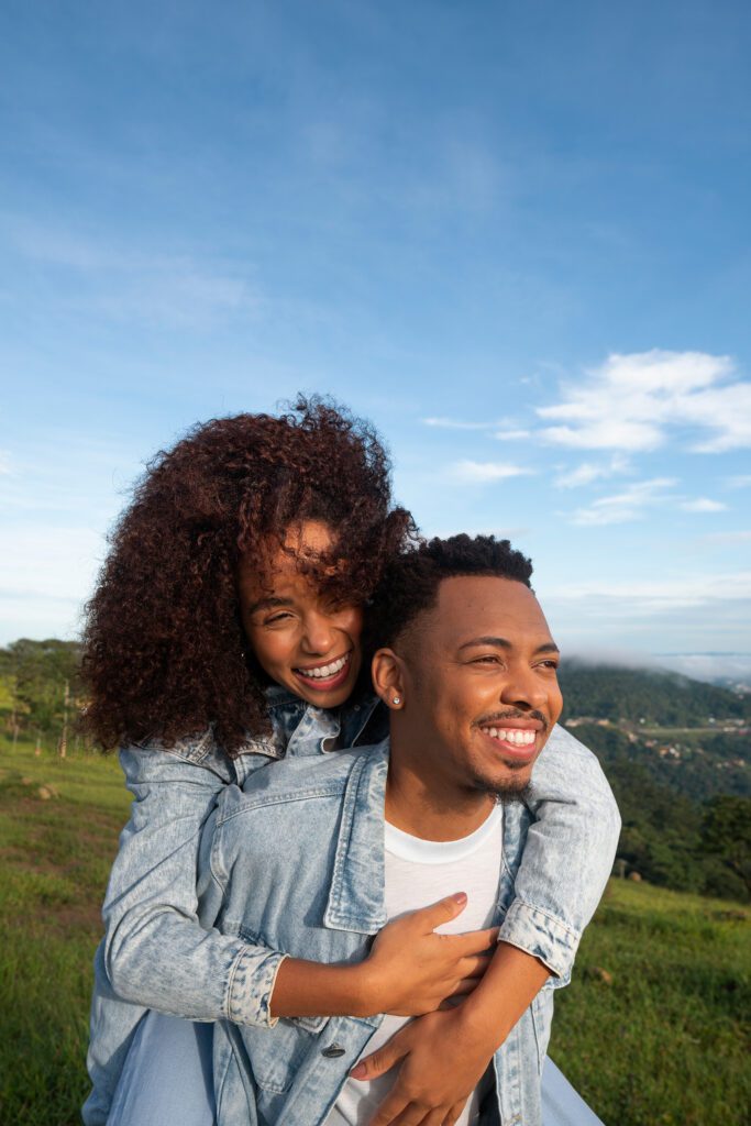 medium-shot-cute-couple-outdoors